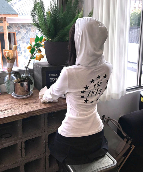 バックプリントフード付きロンT / 15324