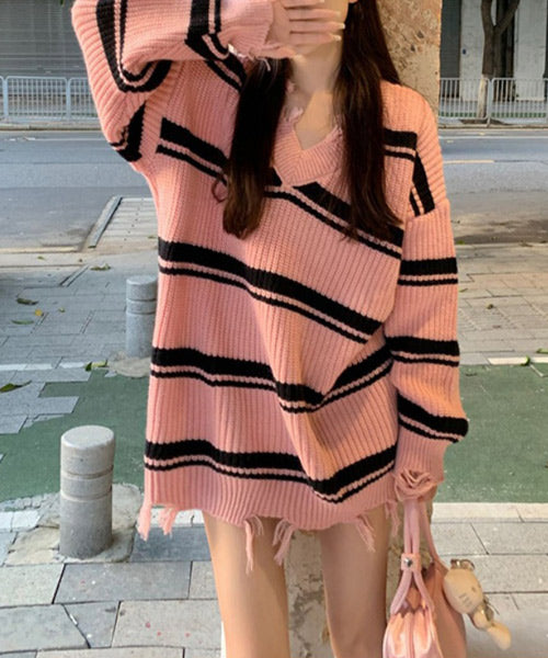 ダメージ加工Vネックボーダー柄ニット / 15335