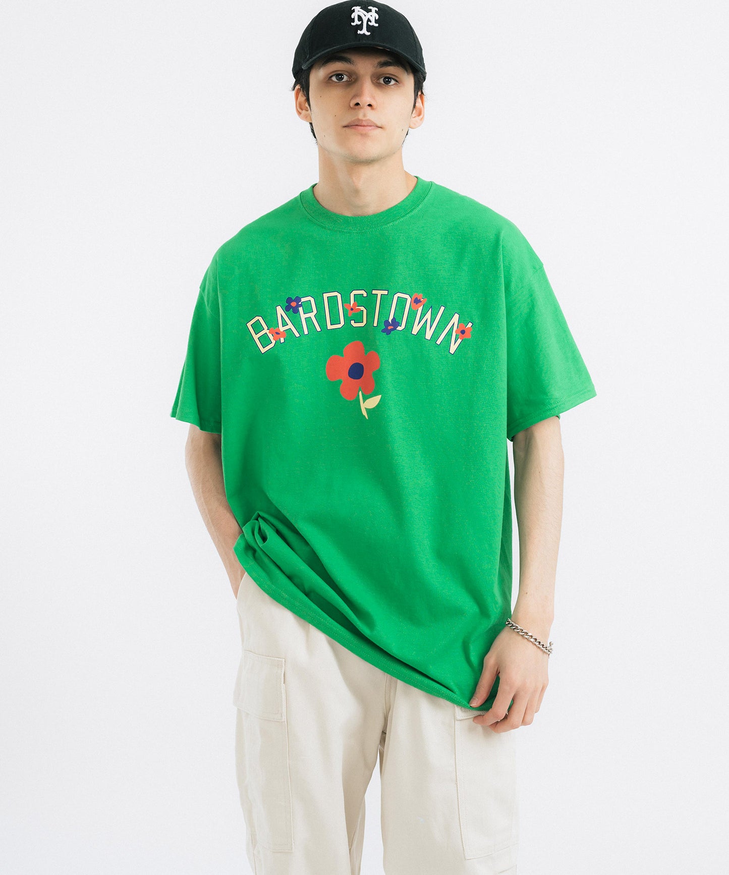 フラワープリントTシャツ
