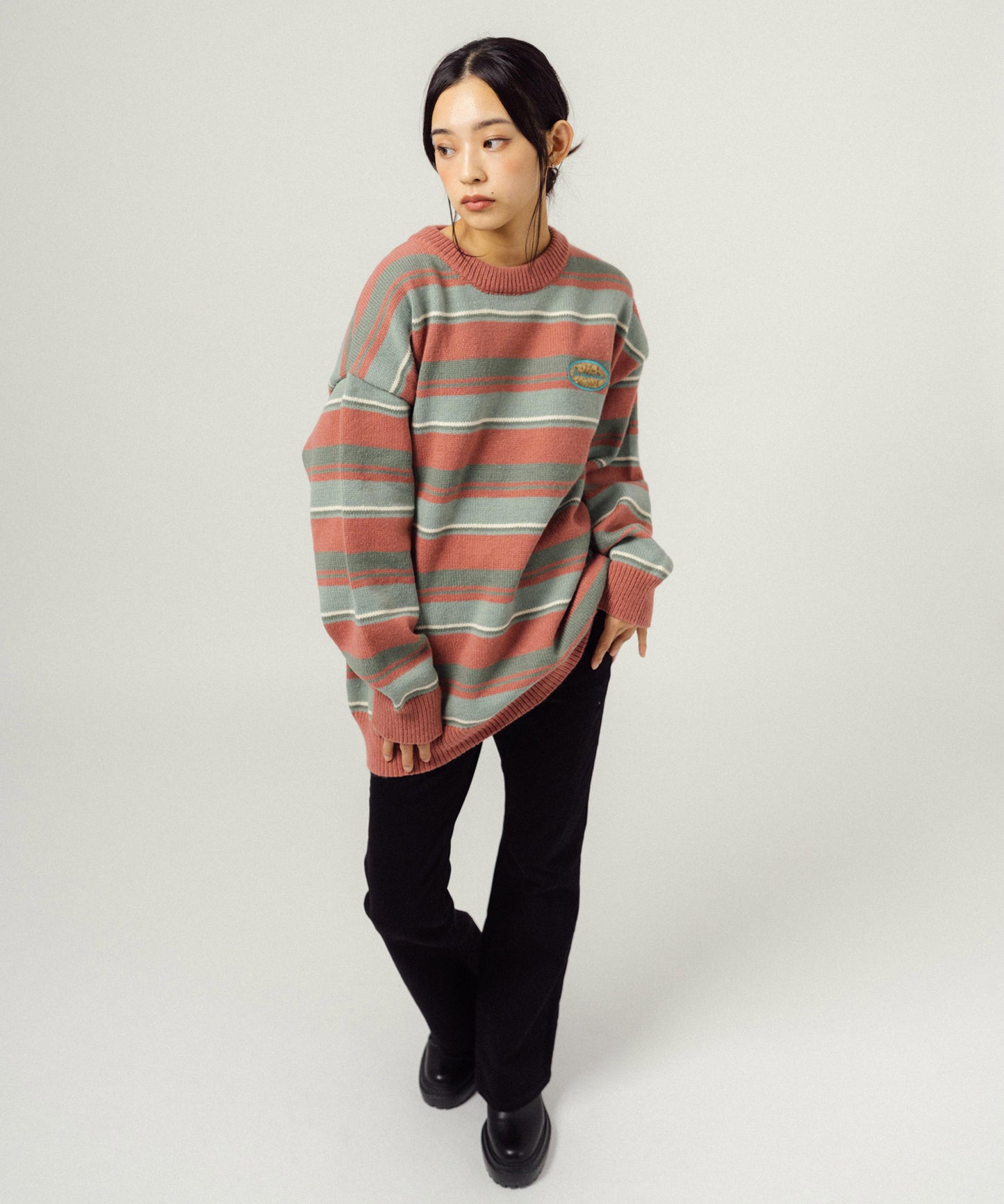ロゴ刺繍ボーダーニット