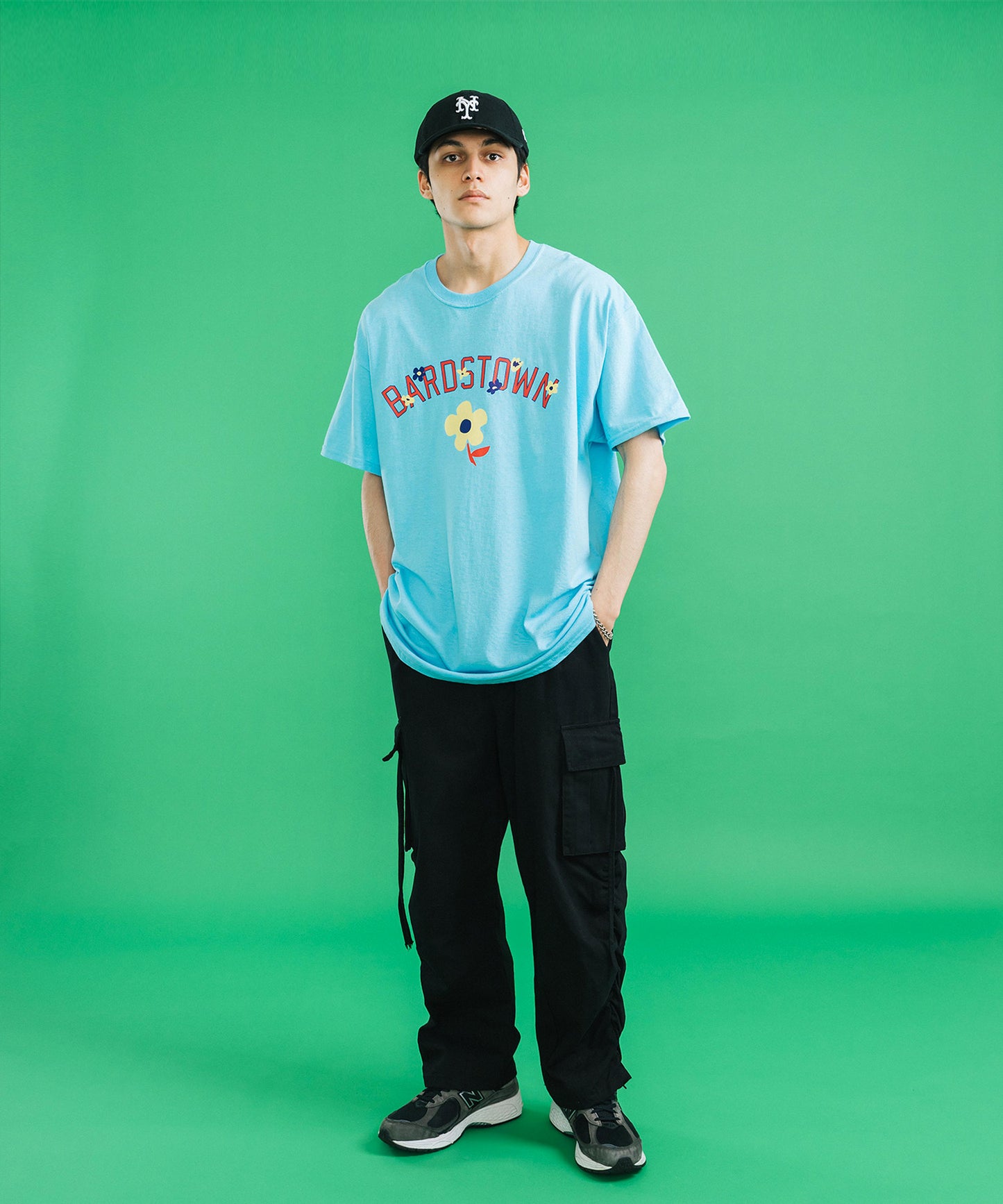 フラワープリントTシャツ