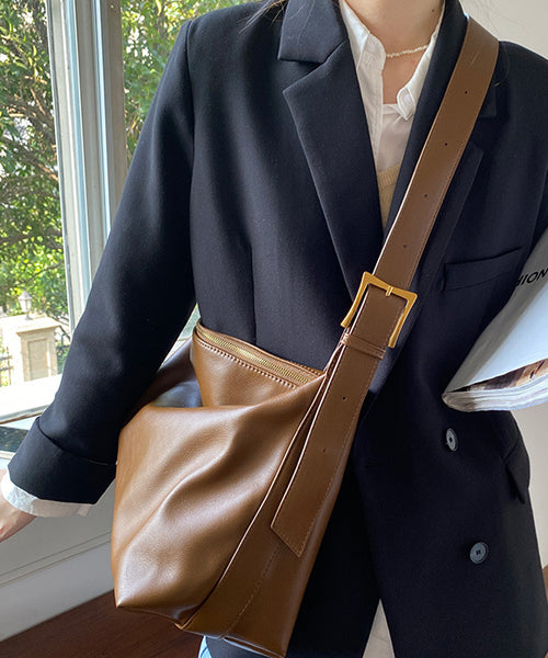 フェイクレザーショルダーバッグ / 15755