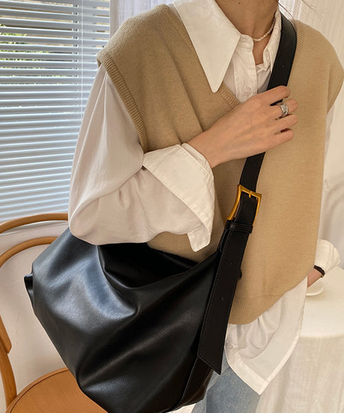 フェイクレザーショルダーバッグ / 15755