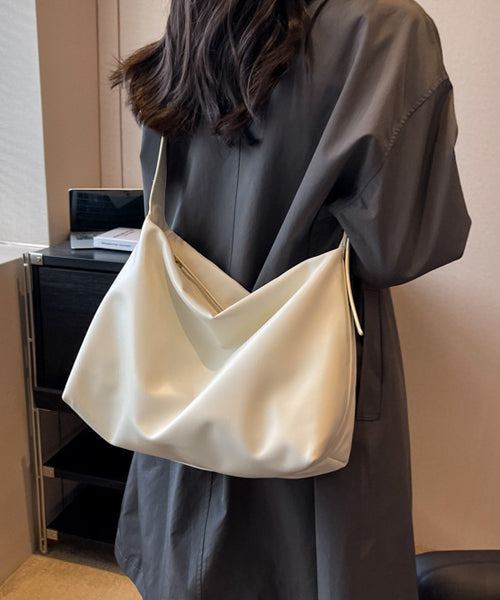 フェイクレザーショルダーバッグ / 15755